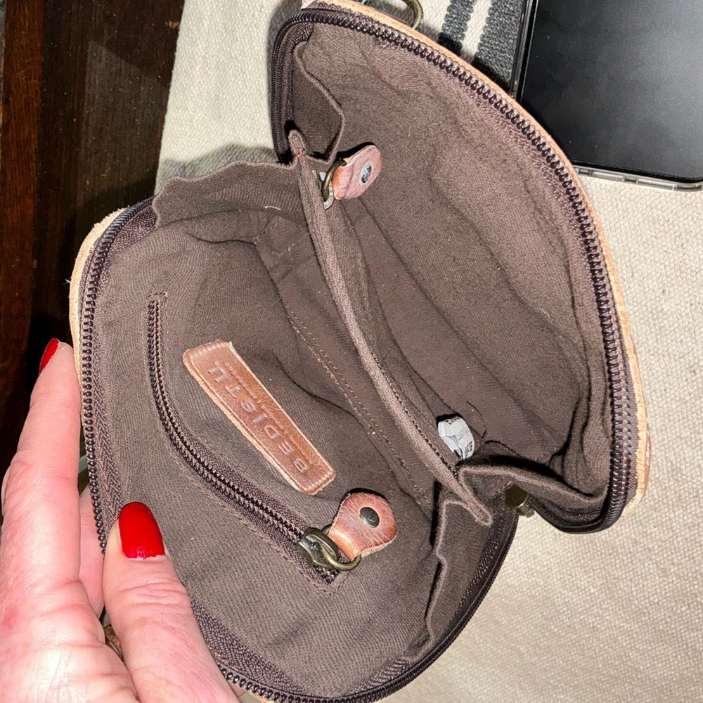 NWOT Bed Stu Leather Ventura Crossbody Bag Tan Rustic Mason Retail $155 - Picture 12 of 14